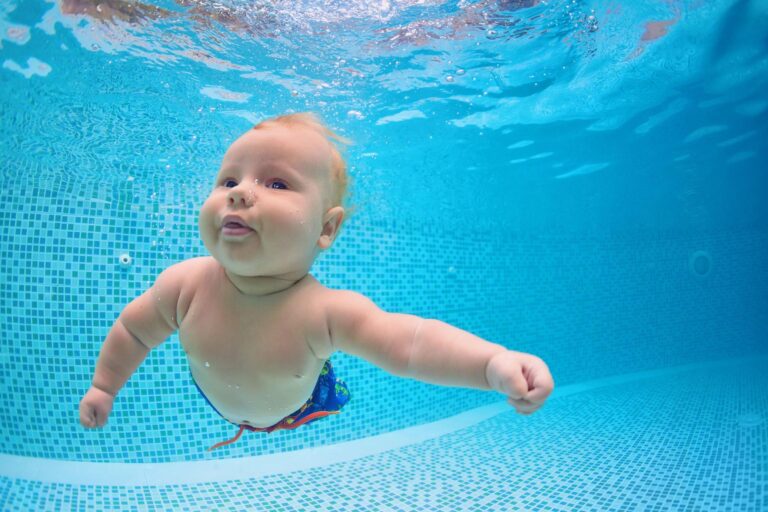 Expert Baby Swimming Lessons from Pro Swimming Lessons